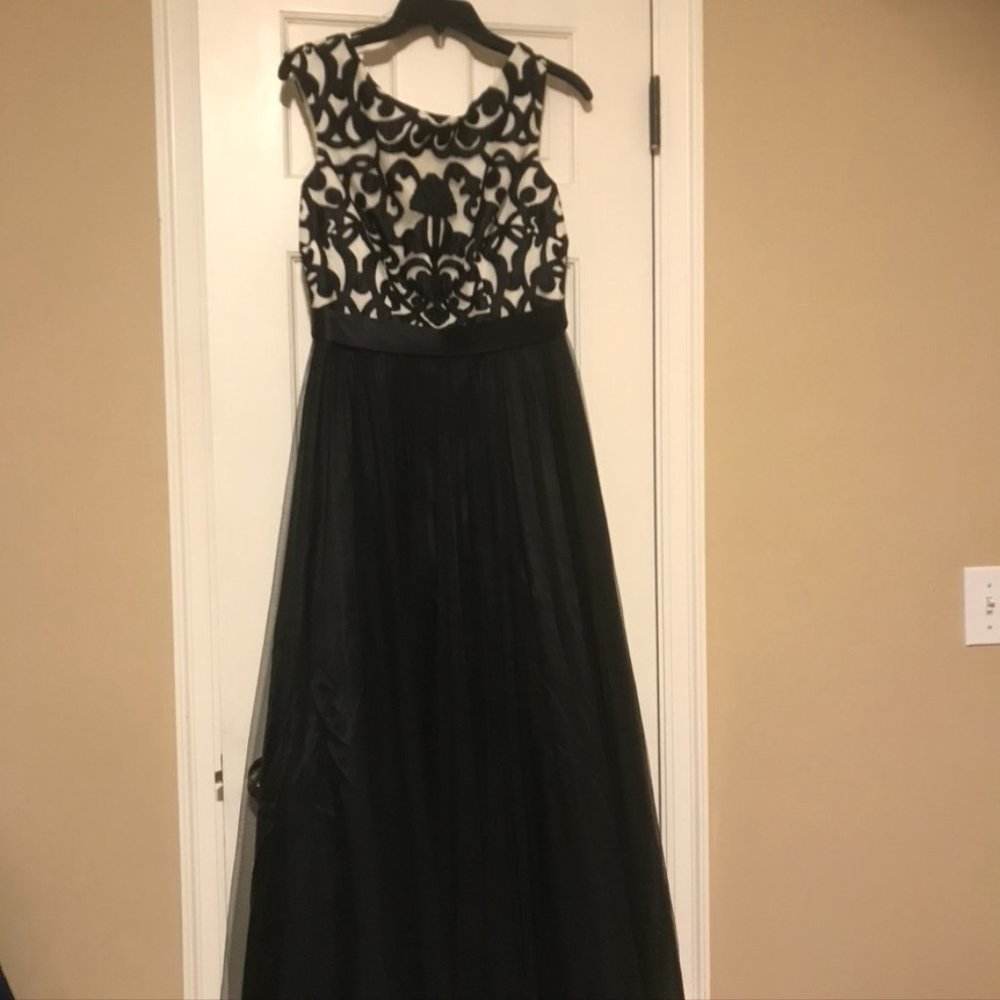 AIDAN MATTOX - EMBROIDED LONG DRESS